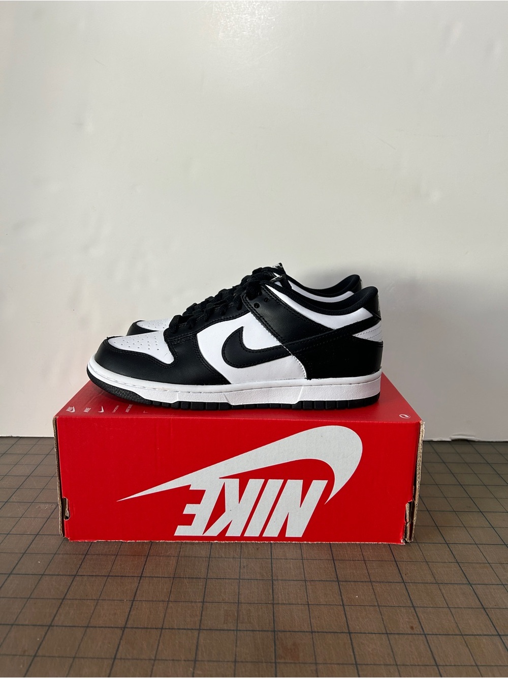 Nike Dunk Low GS ‘Panda’